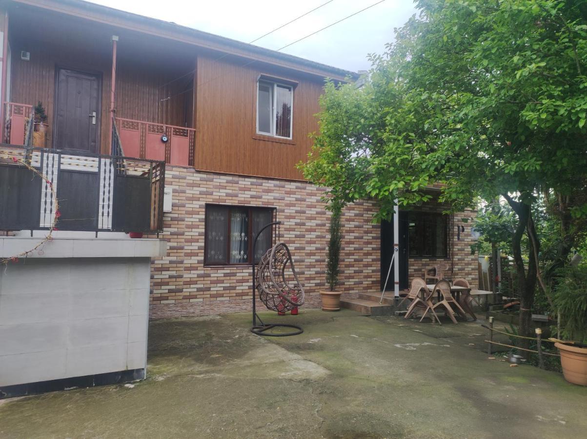 Private House In Batumi Hotel Eksteriør billede